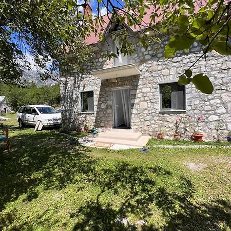 Bed and Breakfast Bujtina Milani Theth Exterior foto