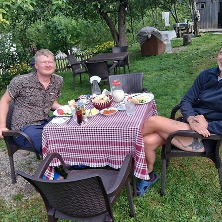 Bed and Breakfast Bujtina Milani Theth Exterior foto