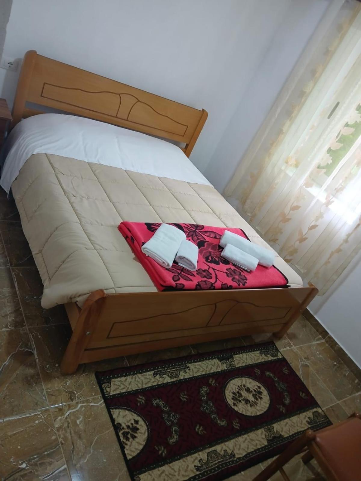 Bed and Breakfast Bujtina Milani Theth Exterior foto